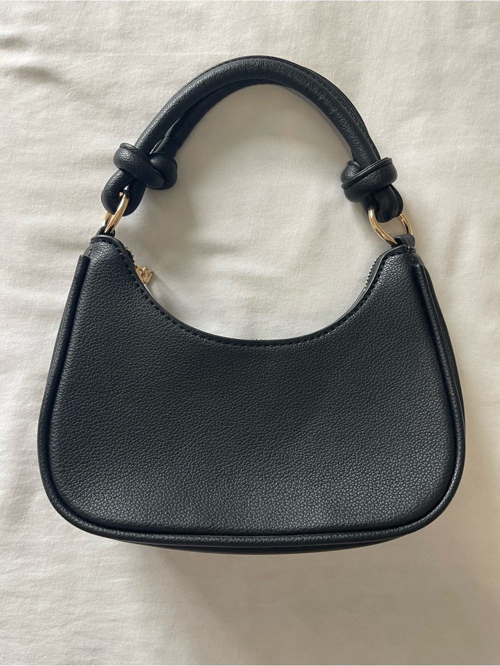 Elegant Black Knotted Handle Shoulder Bag